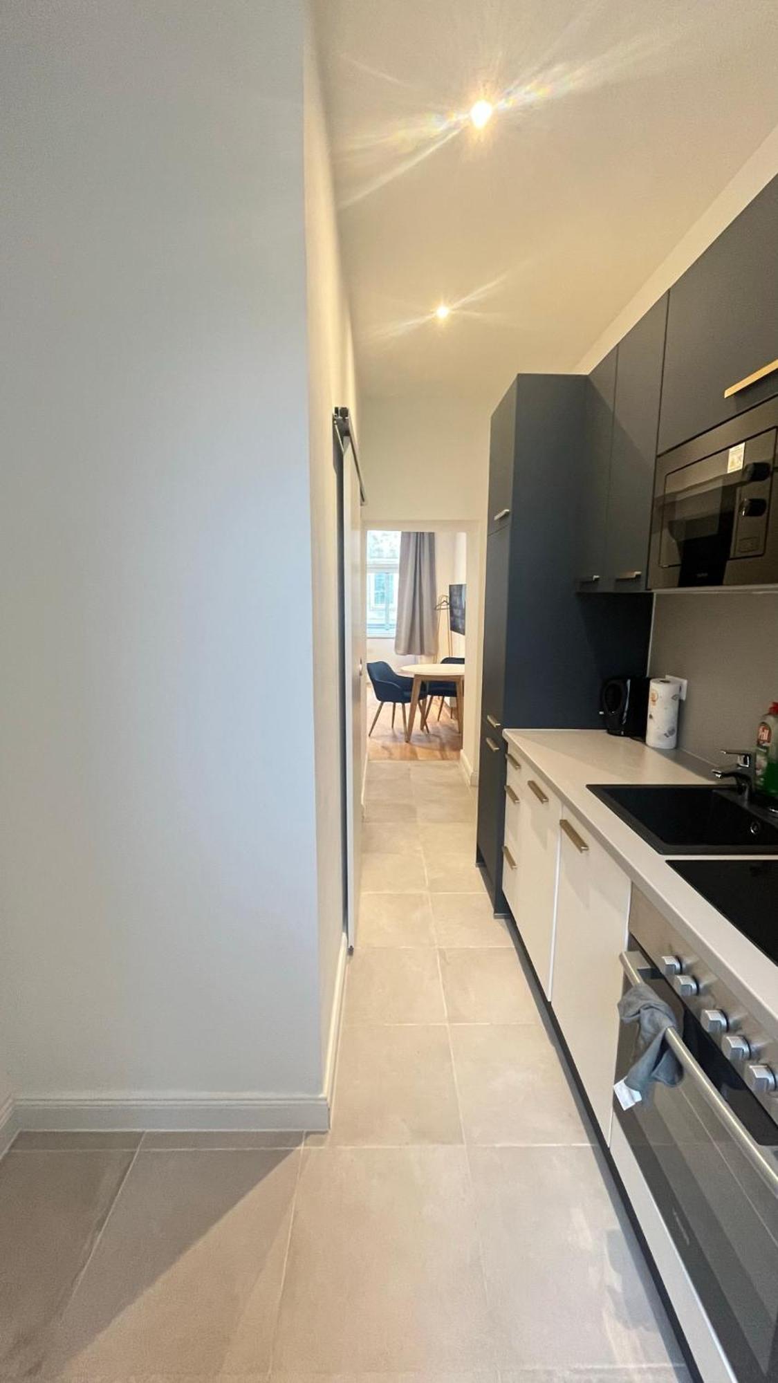 Apartament K&k Near Hauptbahnhof - Kingsize Bed